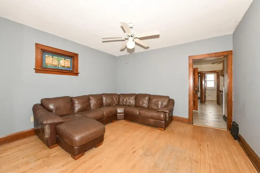 2070 S 58th St, West Allis, WI 53219 - Image #3