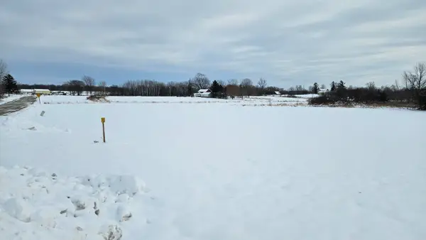 N8319 Airport Rd, Watertown, WI 53094