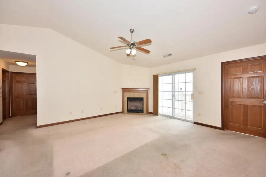 21834 N Weather Edge Cir, Lannon, WI 53046 - Image #3