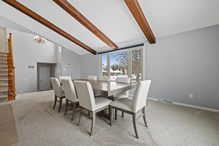 8100 W Imperial Dr, Franklin, WI 53132 - Image #3