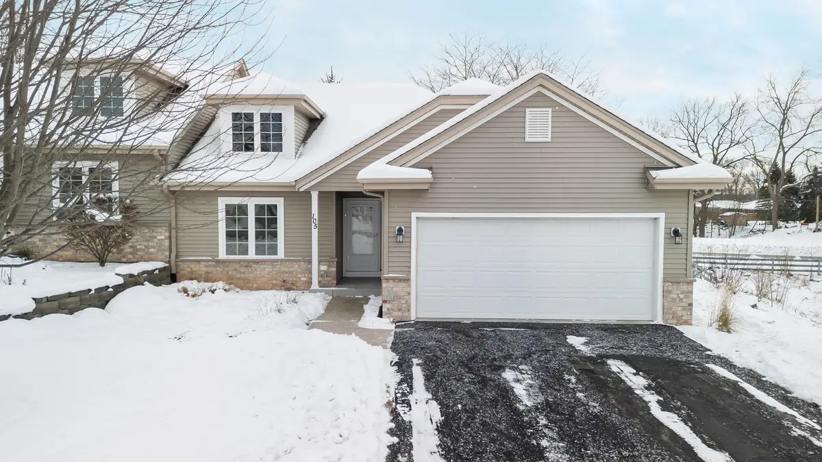 105 Sarahs Way, Sheboygan Falls, WI 53085 - Image #1