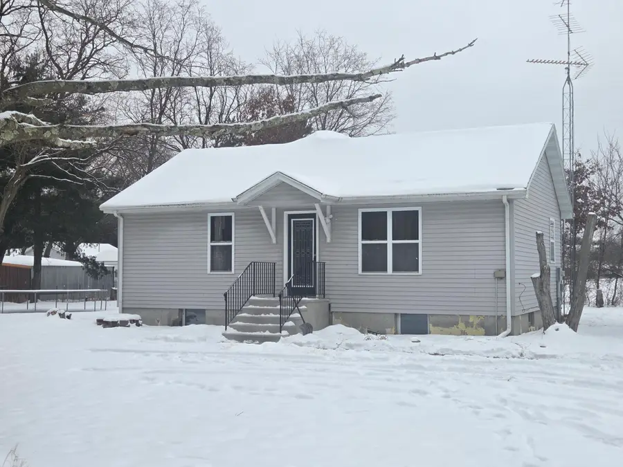 W11072 Peterson Rd, Albion, WI 54615 - Image #2