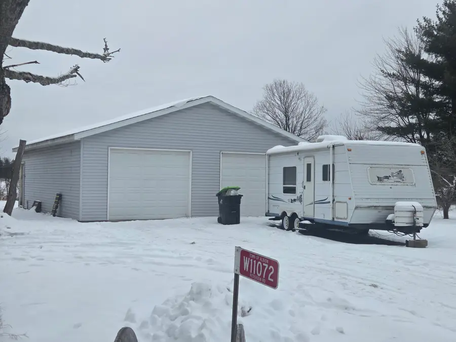 W11072 Peterson Rd, Albion, WI 54615 - Image #3