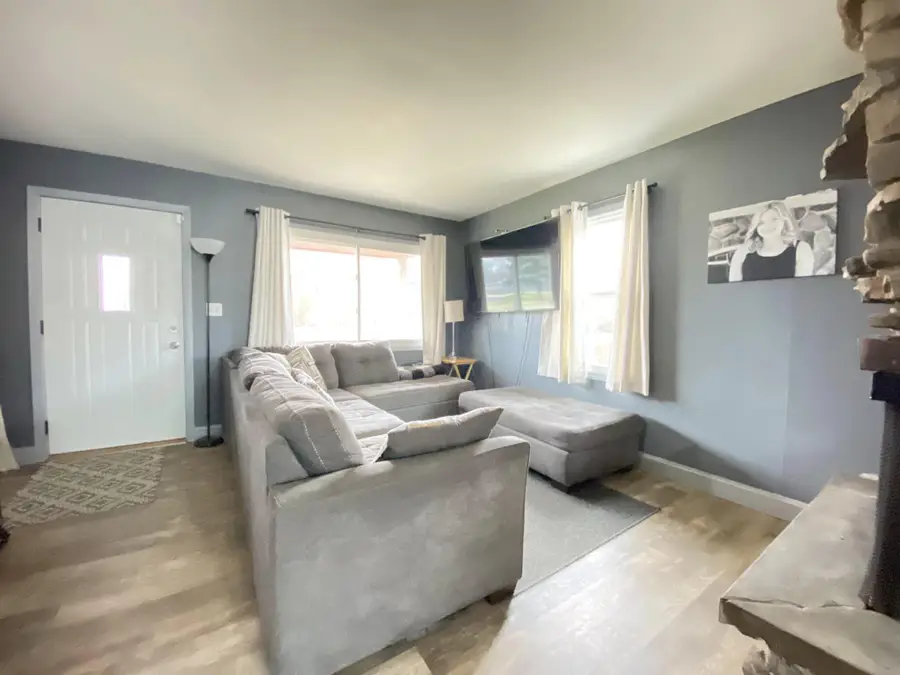 2719 Carpenter Ave, Racine, WI 53403 - Image #3