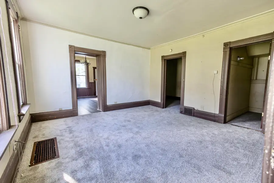 137 W Hadley St, Milwaukee, WI 53212 - Image #3