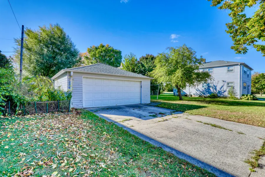 4348 S Kinnickinnic Ave, Cudahy, WI 53110 - Image #3