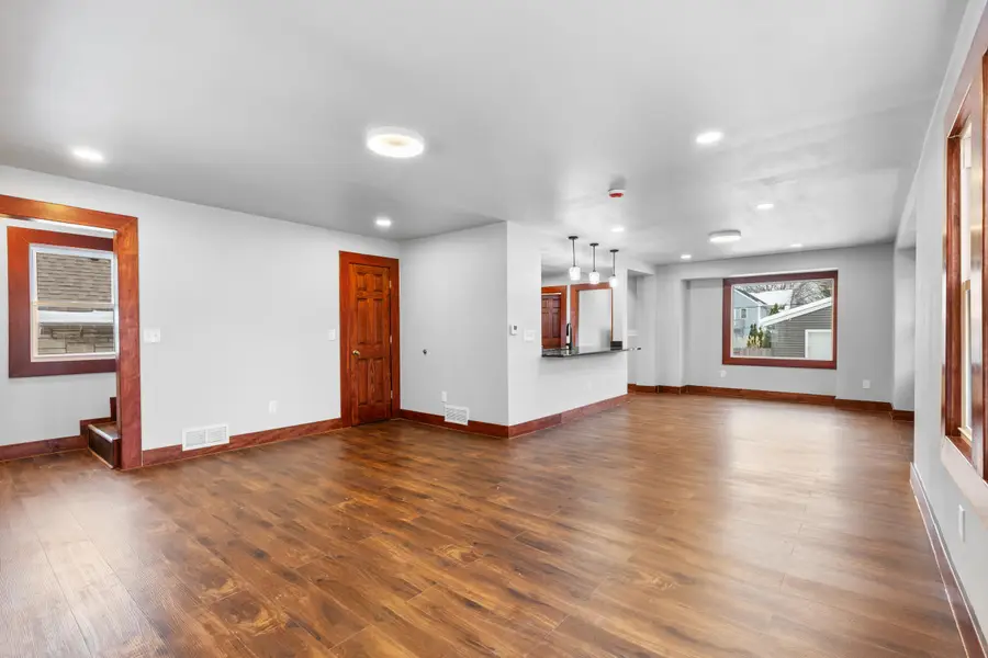 2132 S 85th St, West Allis, WI 53227 - Image #3