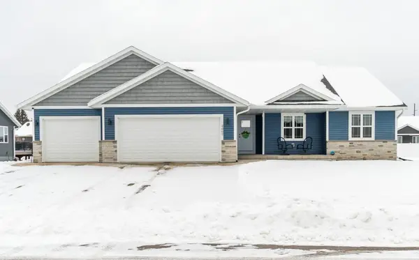 2007 Spakenburg Rd, Holmen, WI 54636