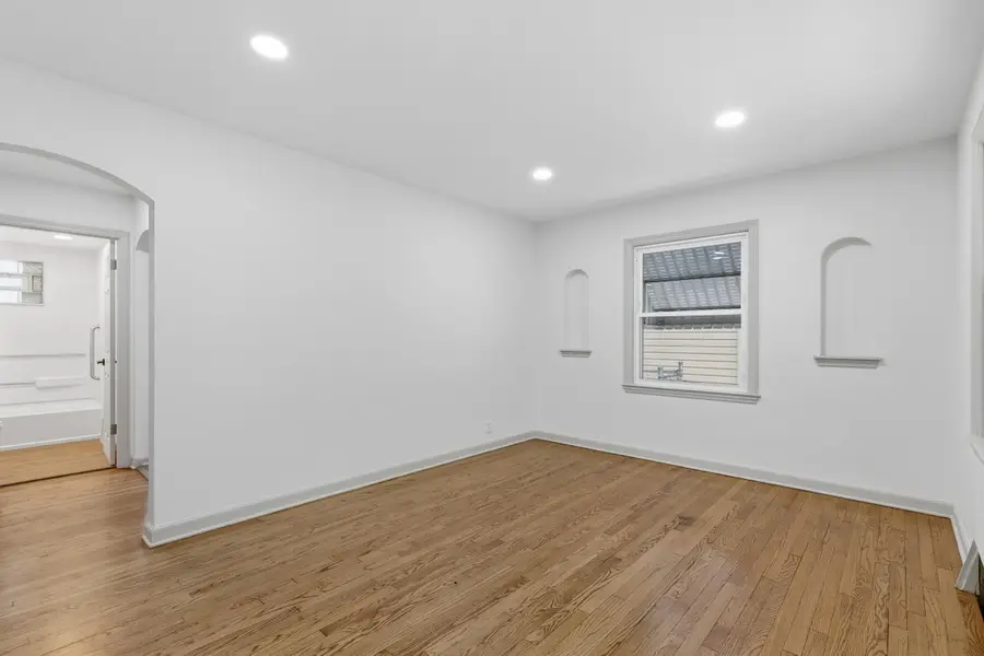 2706 S 48th St, Milwaukee, WI 53219 - Image #2