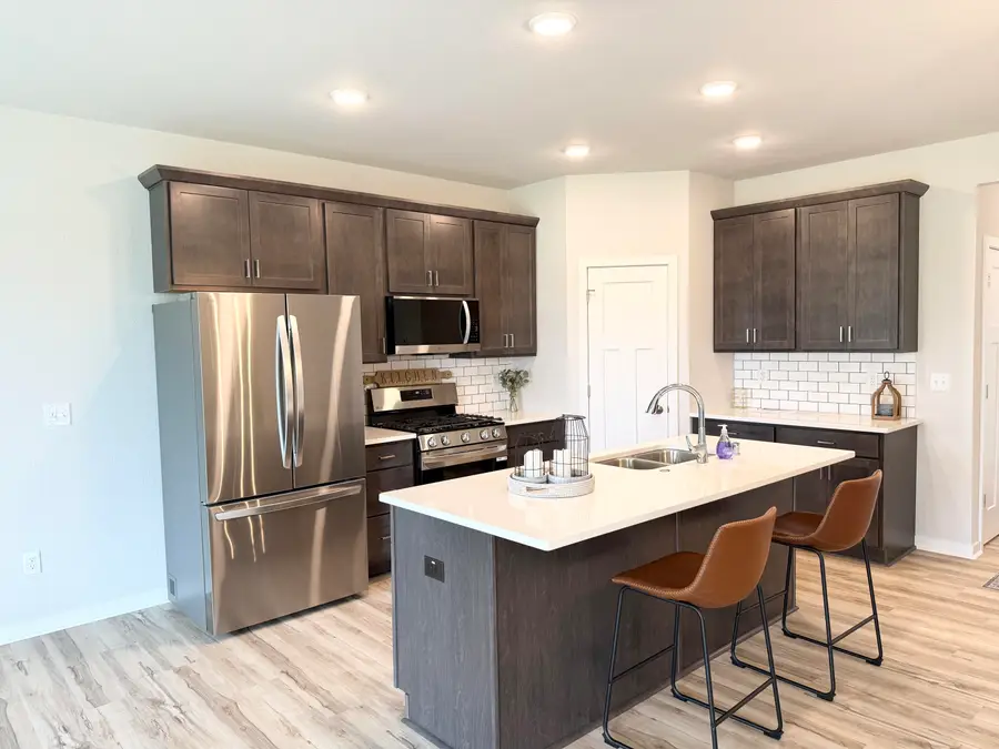 N161W21960 Daisy Dr, Jackson, WI 53037 - Image #3