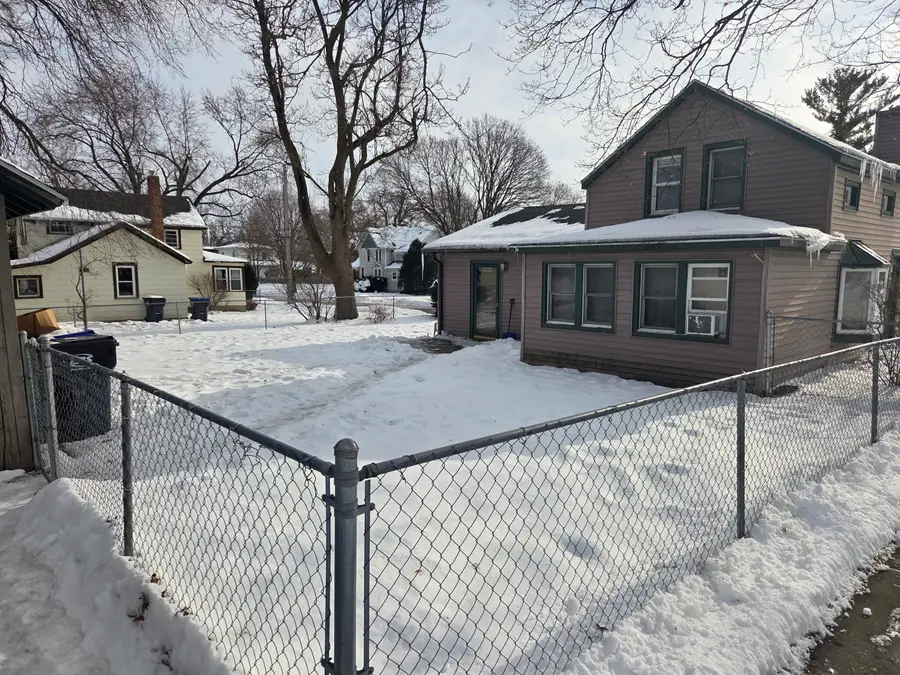 123 S Broad St, Elkhorn, WI 53121 - Image #2