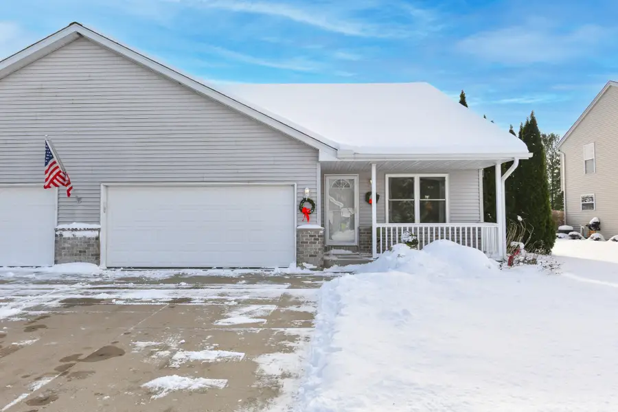 W257 Thompson Cir, Ixonia Town, WI 53066 - Image #2