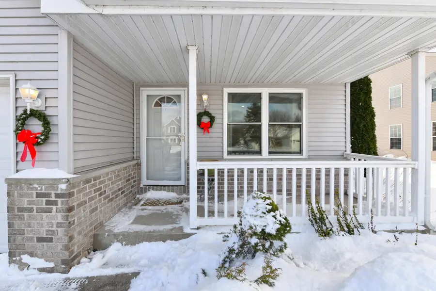 W257 Thompson Cir, Ixonia Town, WI 53066 - Image #3