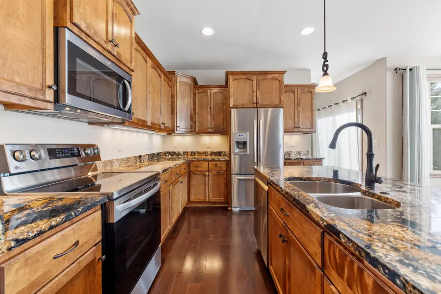 N73W29015 Bark River Rd, Hartland, WI 53029 - Image #3