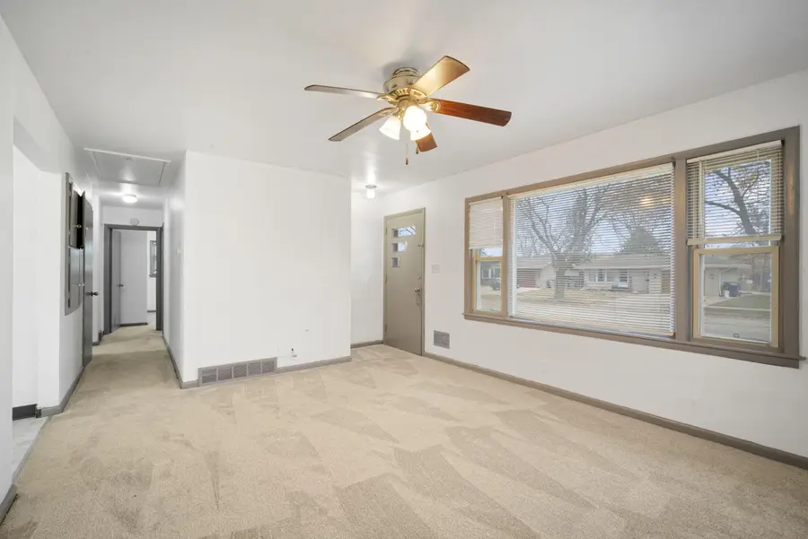 5943 S 18th St, Milwaukee, WI 53221 - Image #3