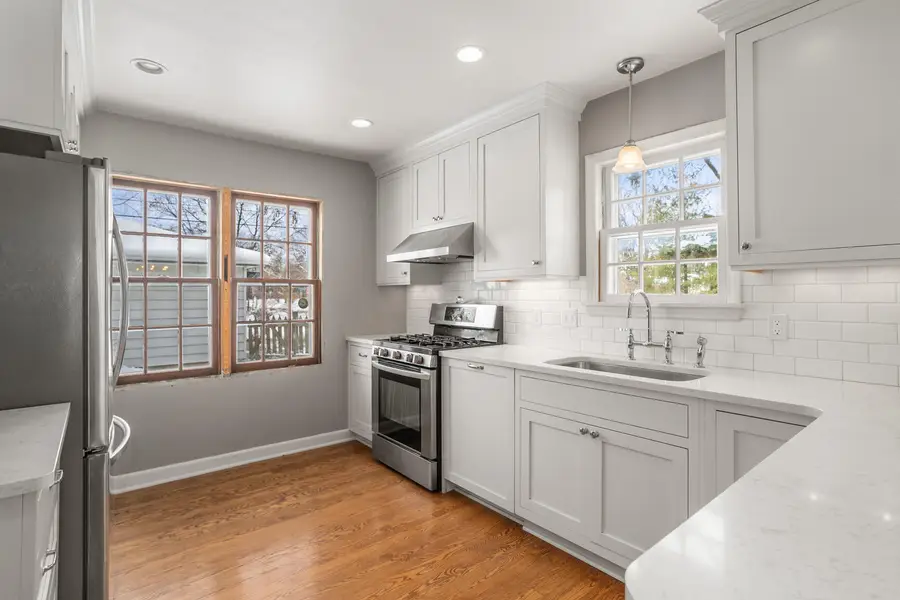 4579 N 105th St, Wauwatosa, WI 53225 - Image #3