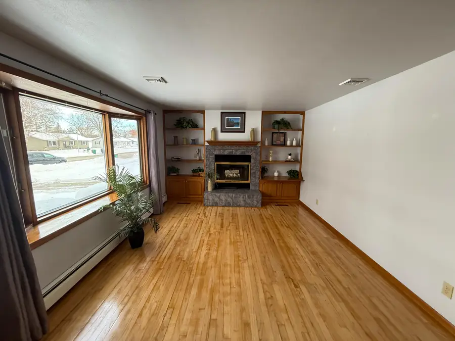 804 Forest Ave, Fond Du Lac, WI 54935 - Image #3