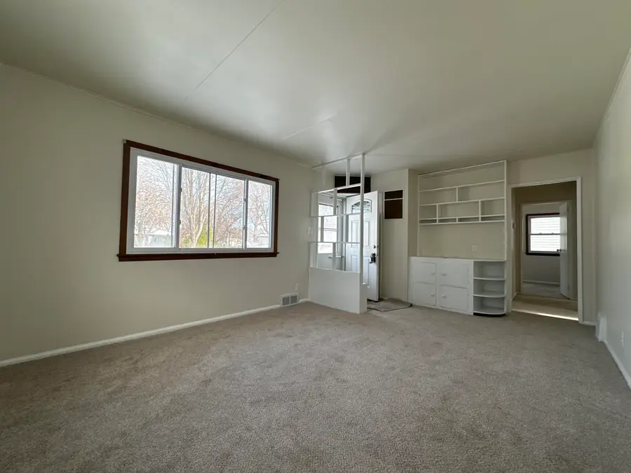 6737 W Cleveland Ave, Milwaukee, WI 53219 - Image #3