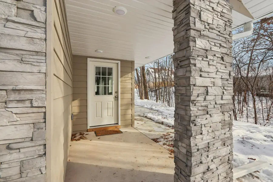 8128 Truman Ct, Burlington, WI 53105 - Image #2