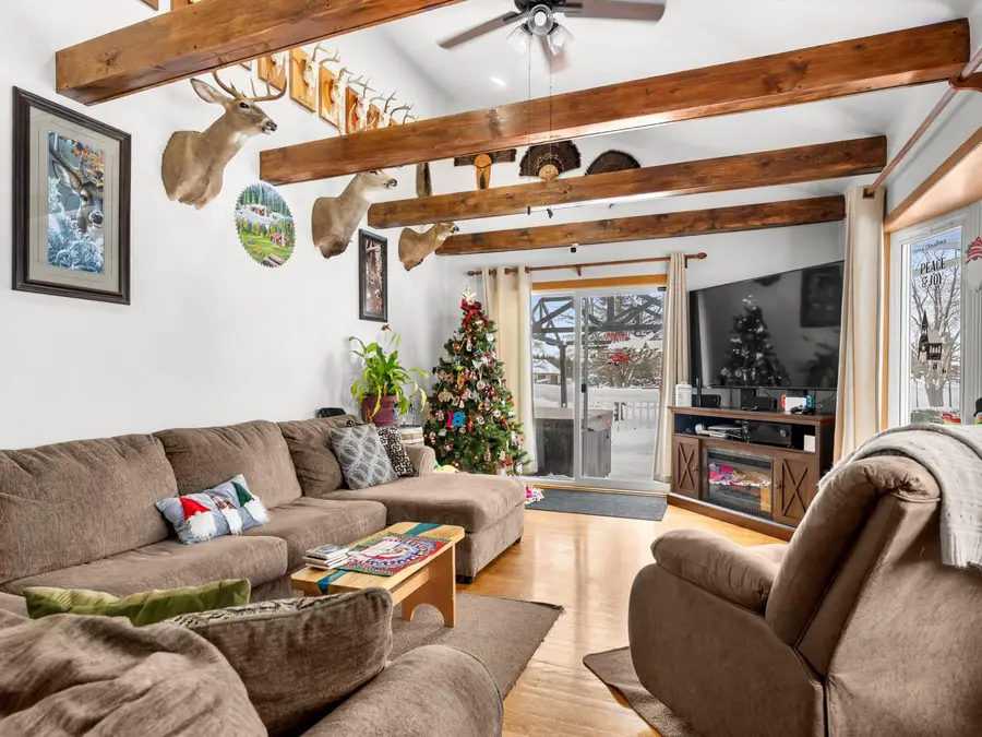 5425 Old Q Rd, Kossuth, WI 54220 - Image #3