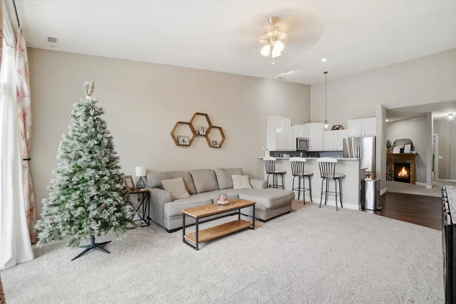 1544 Roxbury Way, Waukesha, WI 53186 - Image #3