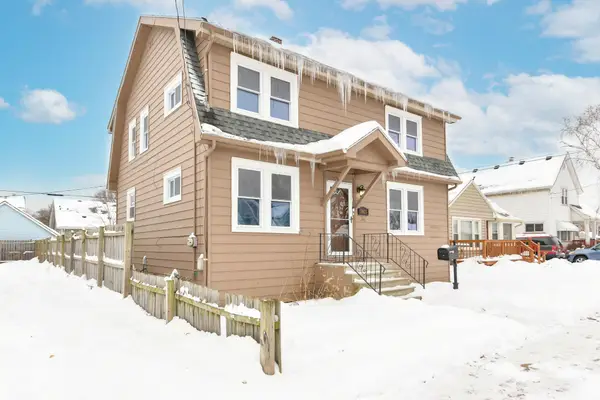 7413 15th Ave, Kenosha, WI 53143