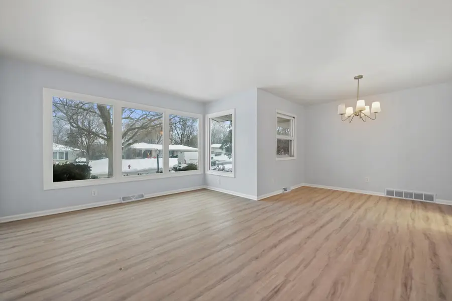 3455 S Russel Rd S, New Berlin, WI 53151 - Image #3