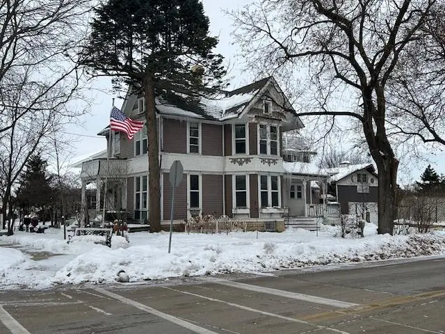 300 W Chestnut St, Burlington, WI 53105 - Image #2