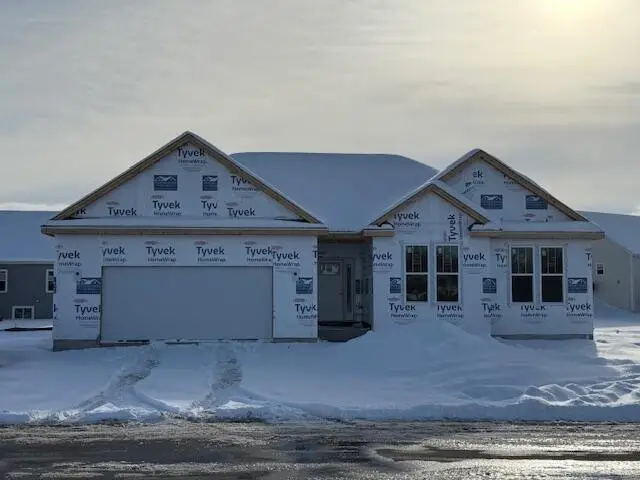 1549 Patton Dr, Hartford, WI 53027 - Image #1