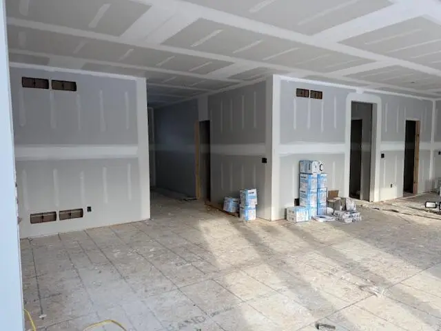 1549 Patton Dr, Hartford, WI 53027 - Image #2