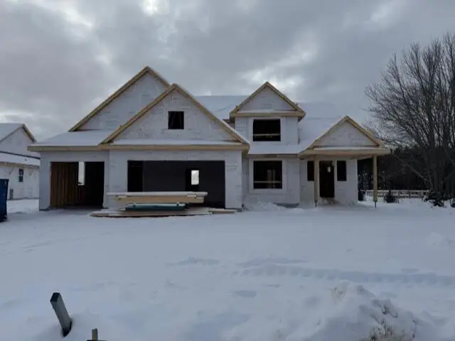 N74W24747 Lauren Dr, Sussex, WI 53089 - Image #1