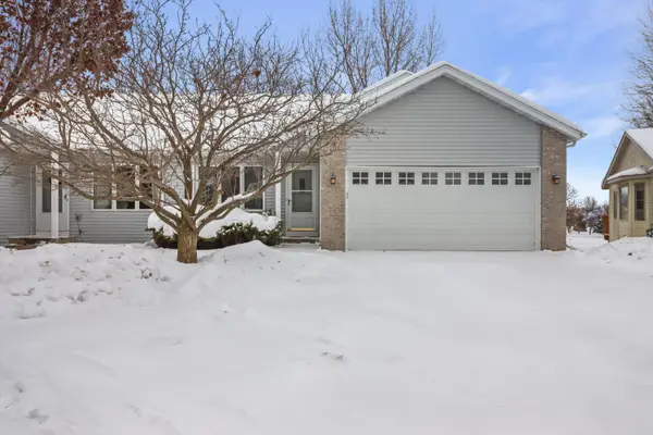 635 Constitution Ln, Deforest, WI 53532