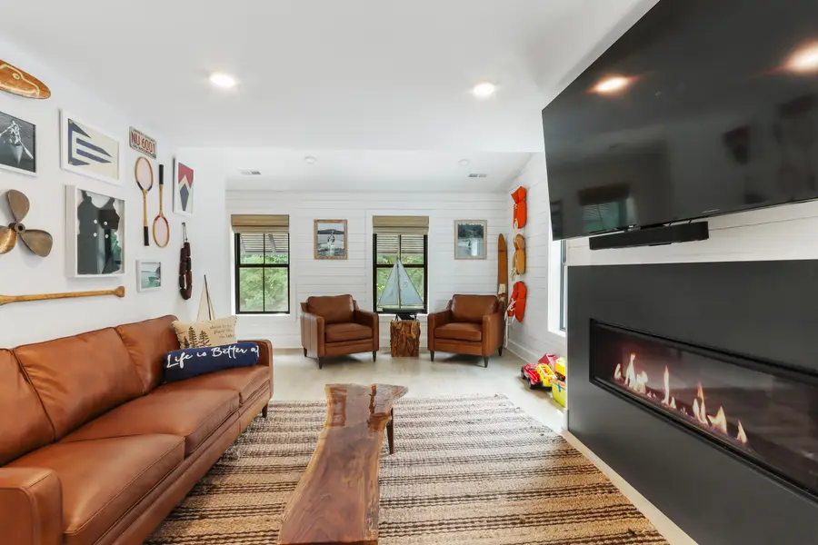 W4724 S Lakeshore Dr, Fontana, WI 53125 - Image #3