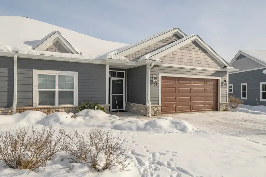 106 Phantom Lake Ct, Mukwonago, WI 53149 - Image #3