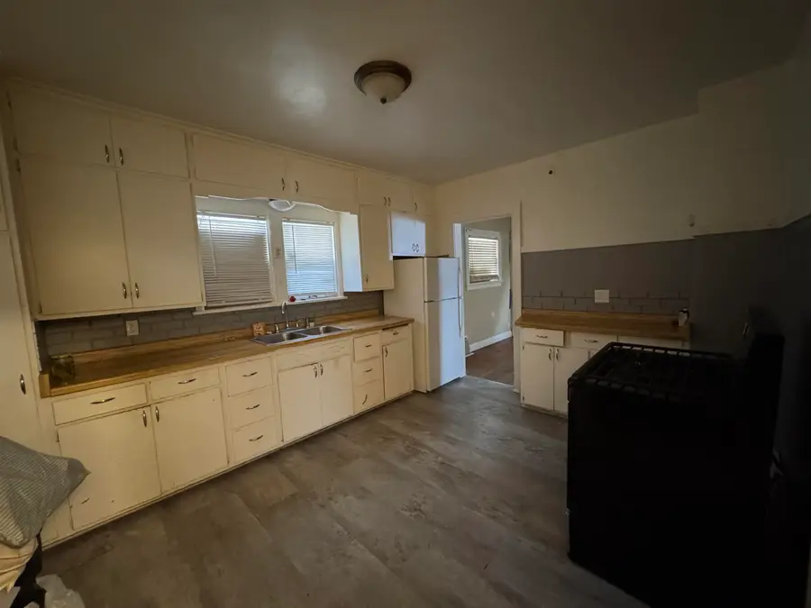 4623 W Villard Ave, Milwaukee, WI 53218 - Image #2