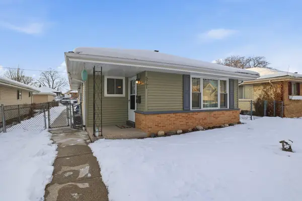 5761 N 97th St, Milwaukee, WI 53225