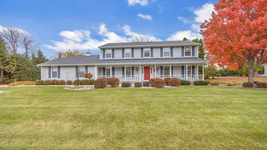 909 Country Club Ln, Fond Du Lac, WI 54935 - Image #3