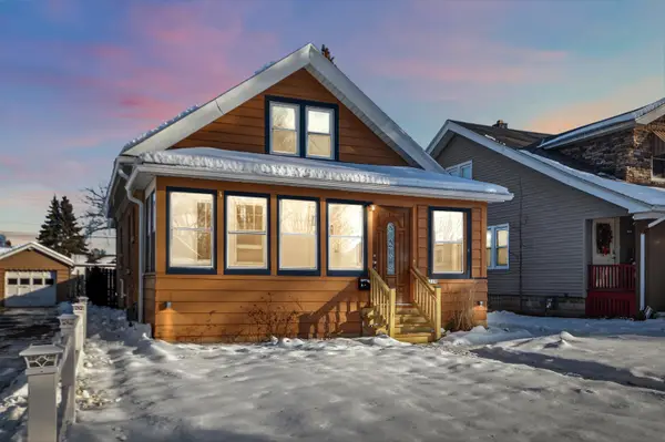 1110 S 85th St, West Allis, WI 53214