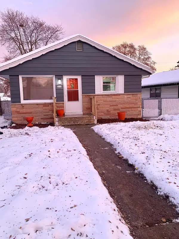 5918 N 72nd St, Milwaukee, WI 53218