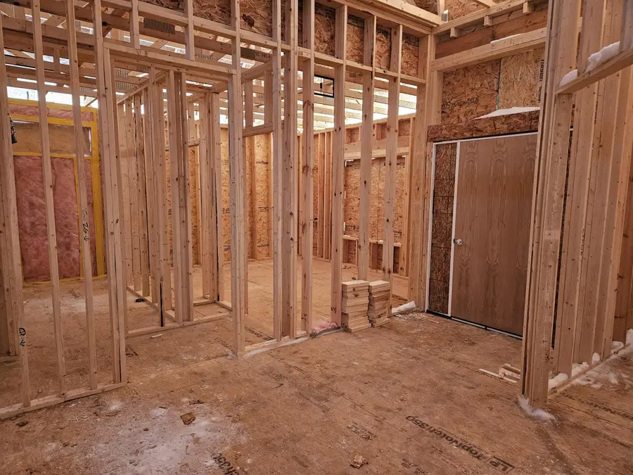 442 Ingleside Ct, Dousman, WI 53118 - Image #2