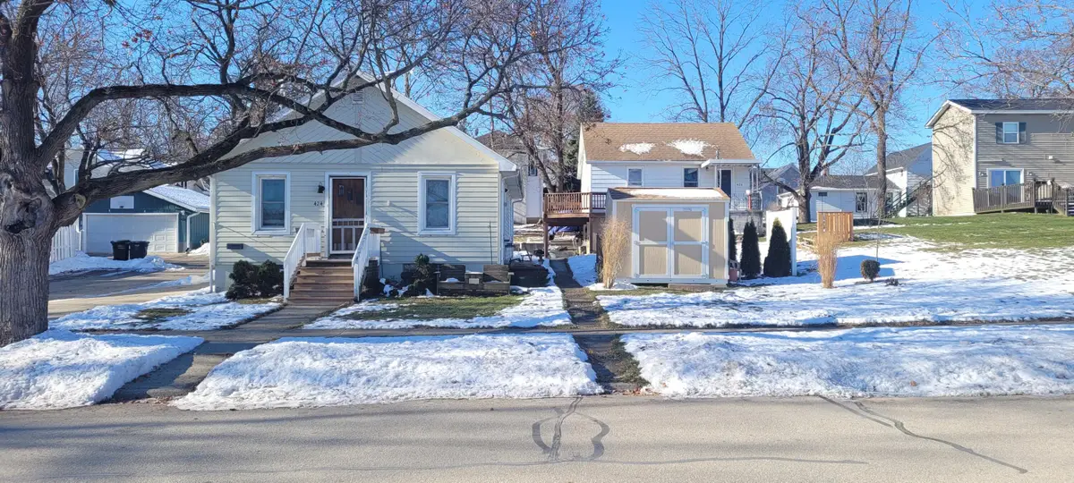 424 Sage St, Lake Geneva, WI 53147 - Image #1