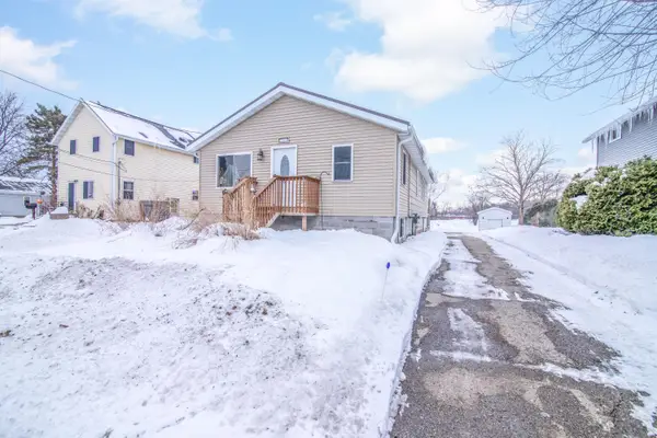 395 Fond Du Lac St, Waupun, WI 53963