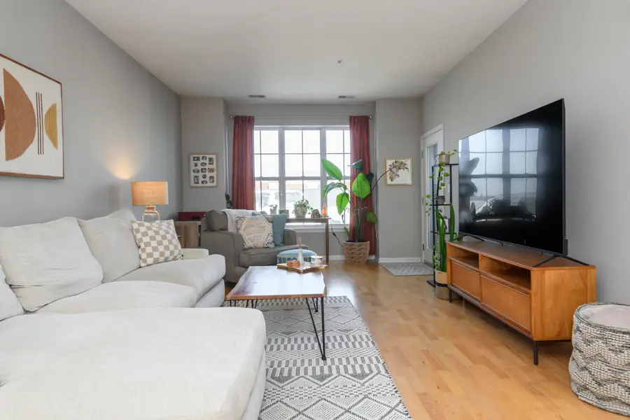 3930 S Lake Dr, Saint Francis, WI 53235 - Image #3