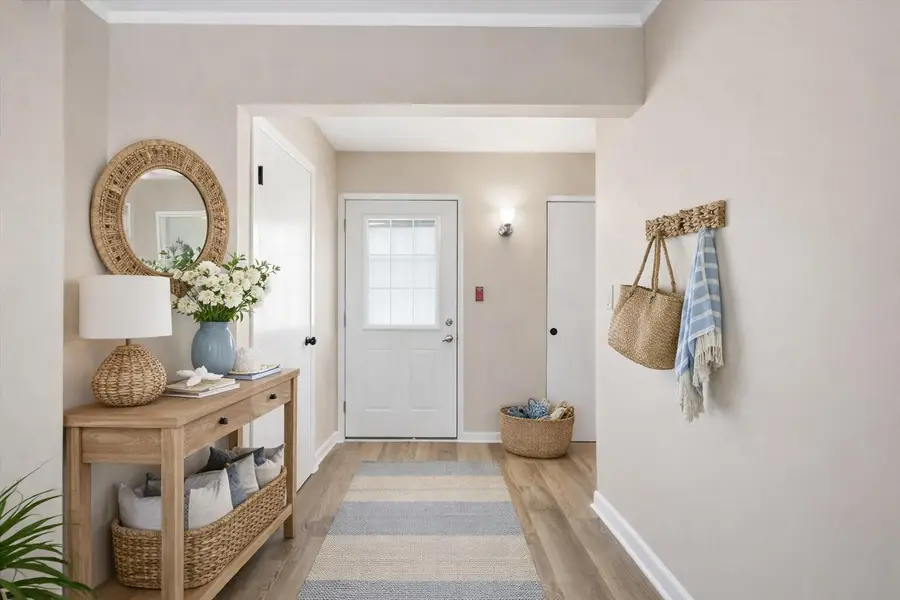 300 Foxwood Dr, Waterford, WI 53185 - Image #2