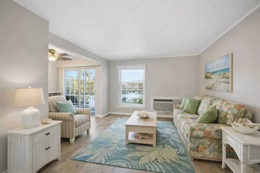 300 Foxwood Dr, Waterford, WI 53185 - Image #3