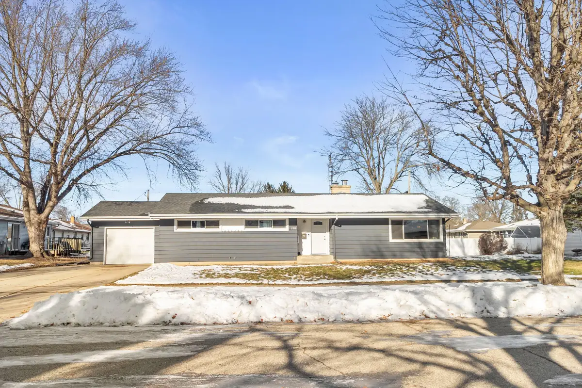 2211 Hawthorne Ave, Janesville, WI 53545 - Image #1