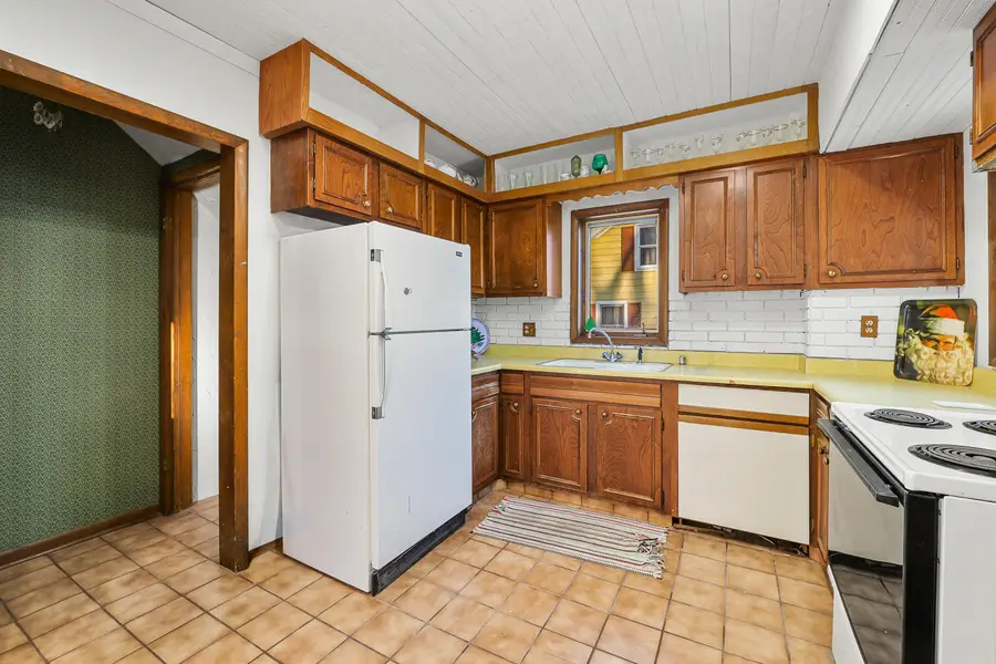 219 Main St, Horicon, WI 53032 - Image #2