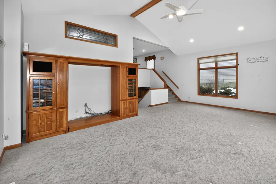 625 Lewis St, Burlington, WI 53105 - Image #2