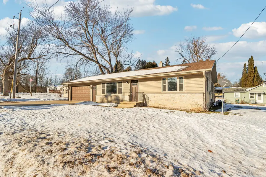 W1083 Lake Dr, Auburn, WI 53010 - Image #3