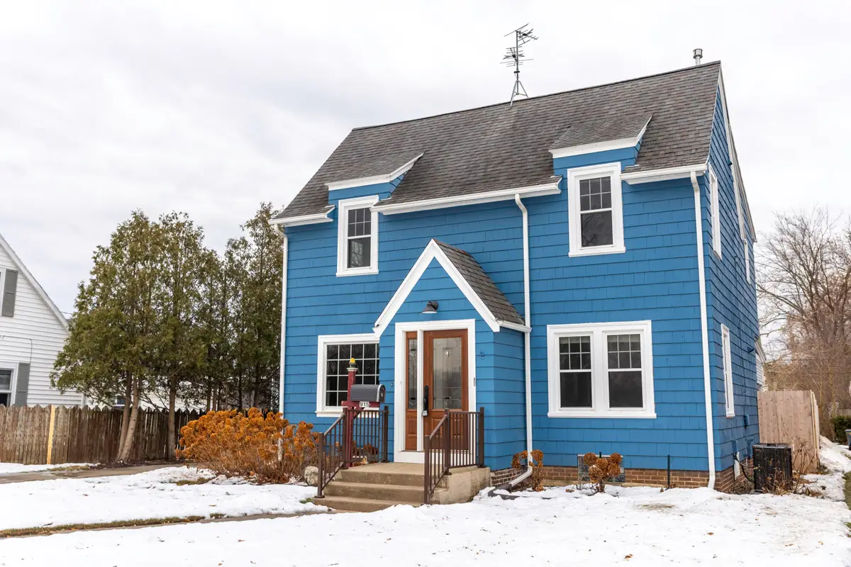 915 North Ave, Sheboygan, WI 53083 - Image #1